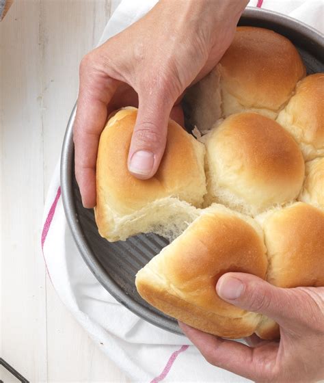 Baking with almond flour 